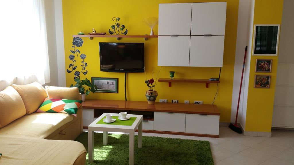 רוביני Apartment Mihaela מראה חיצוני תמונה